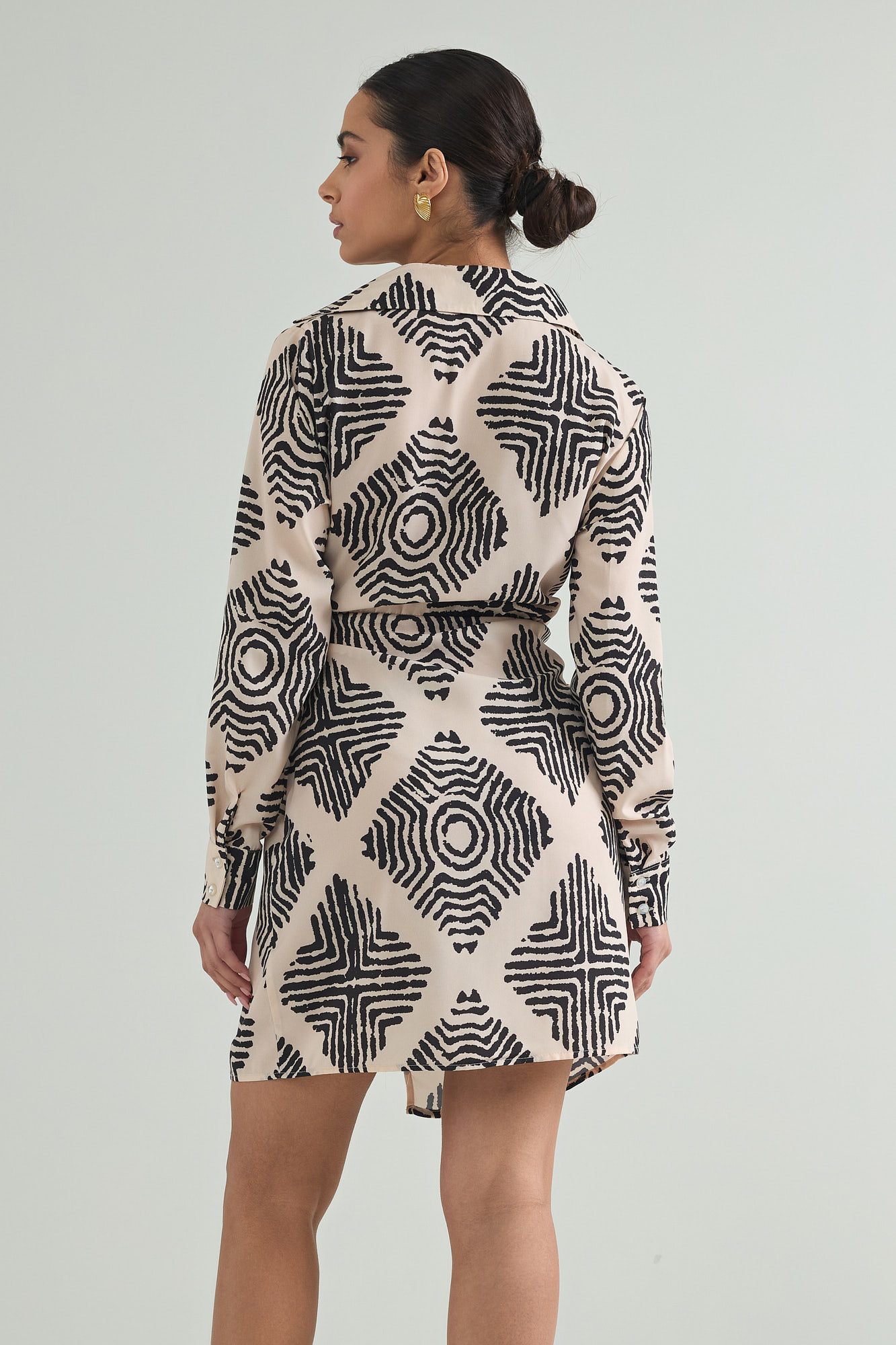 Picture of Wrap dress with tie knot