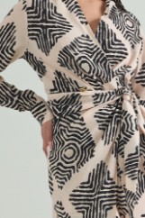 Picture of Wrap dress with tie knot