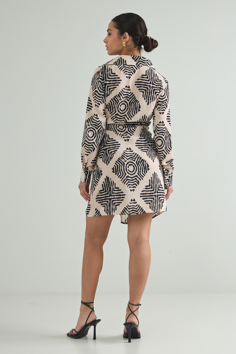 Picture of Wrap dress with tie knot