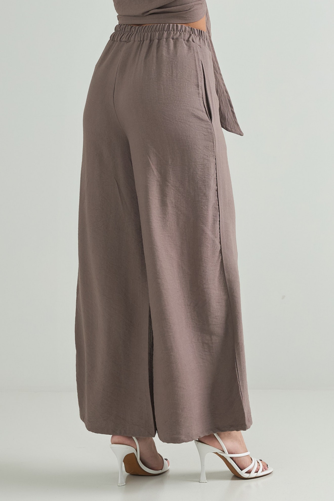 Picture of Short flared trousers with elastic