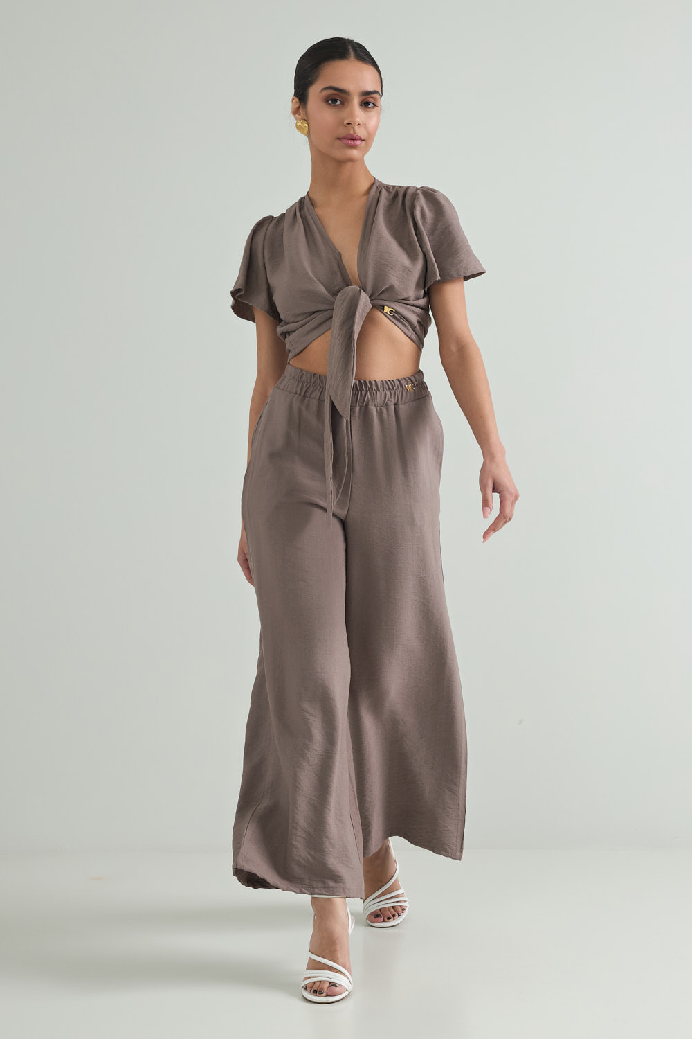 Picture of Short flared trousers with elastic