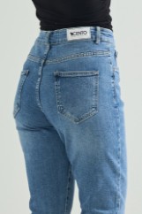 Picture of Mom fit jeans with buttons