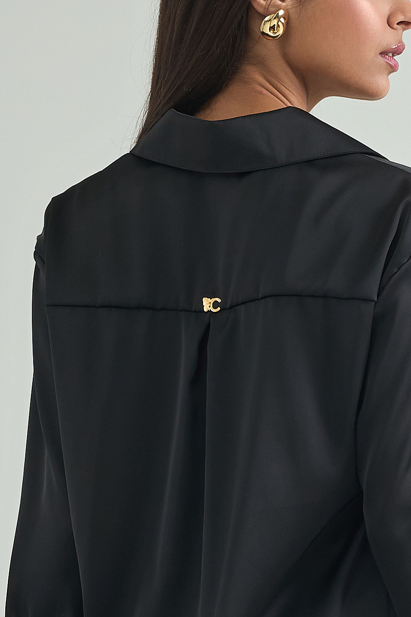 Picture of Loose basic satin shirt