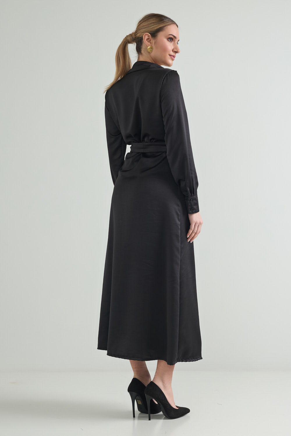 Picture of Maxi satin shirt dress