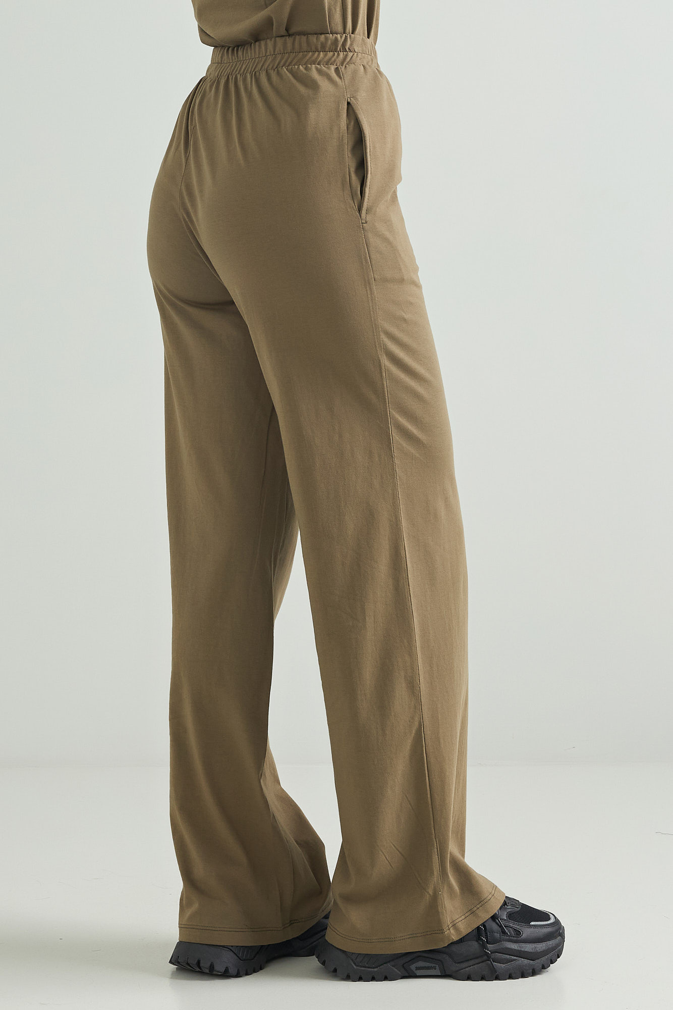 Picture of Cotton pants with waistband