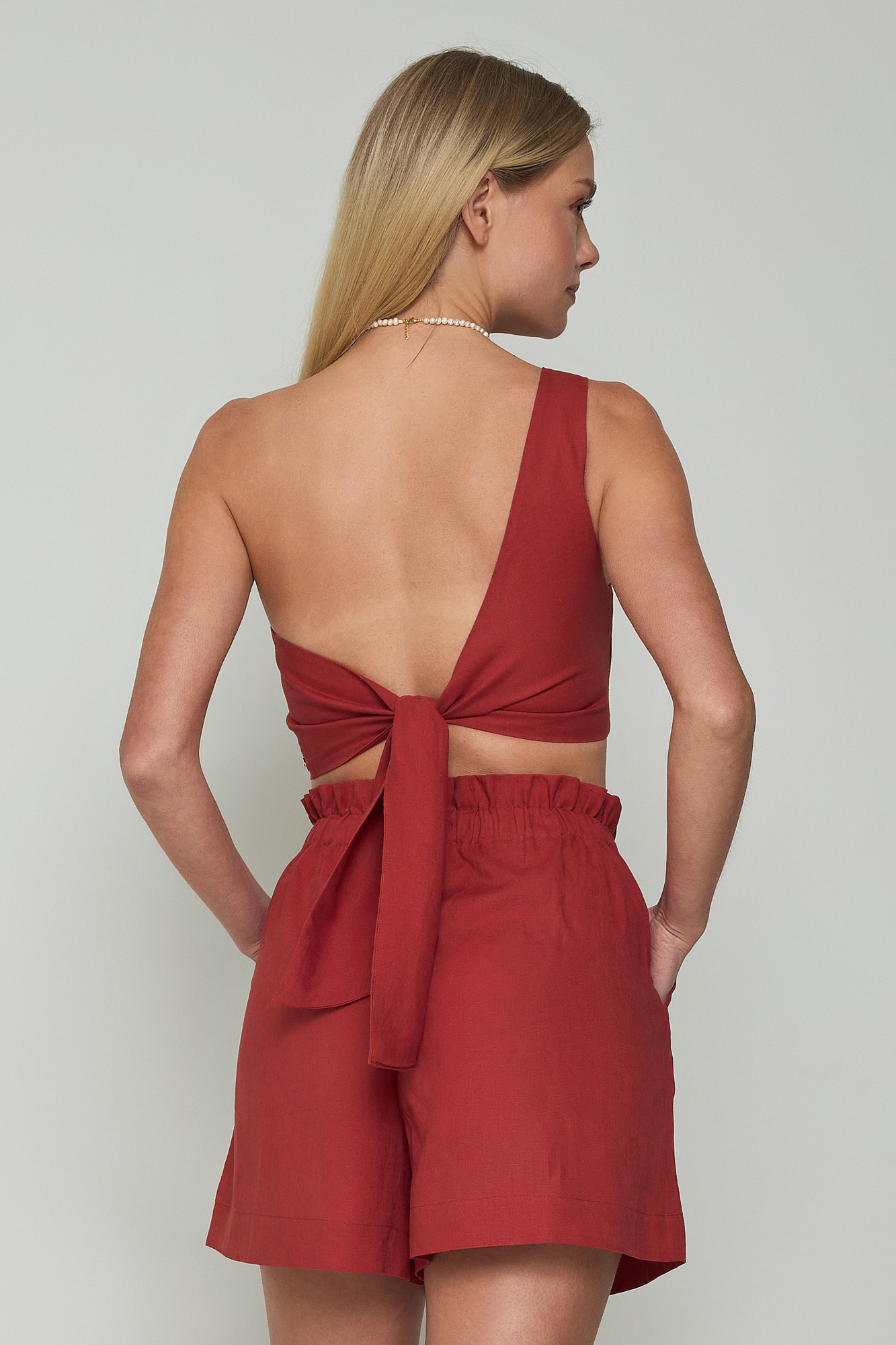 Picture of Linen shorts with waistband