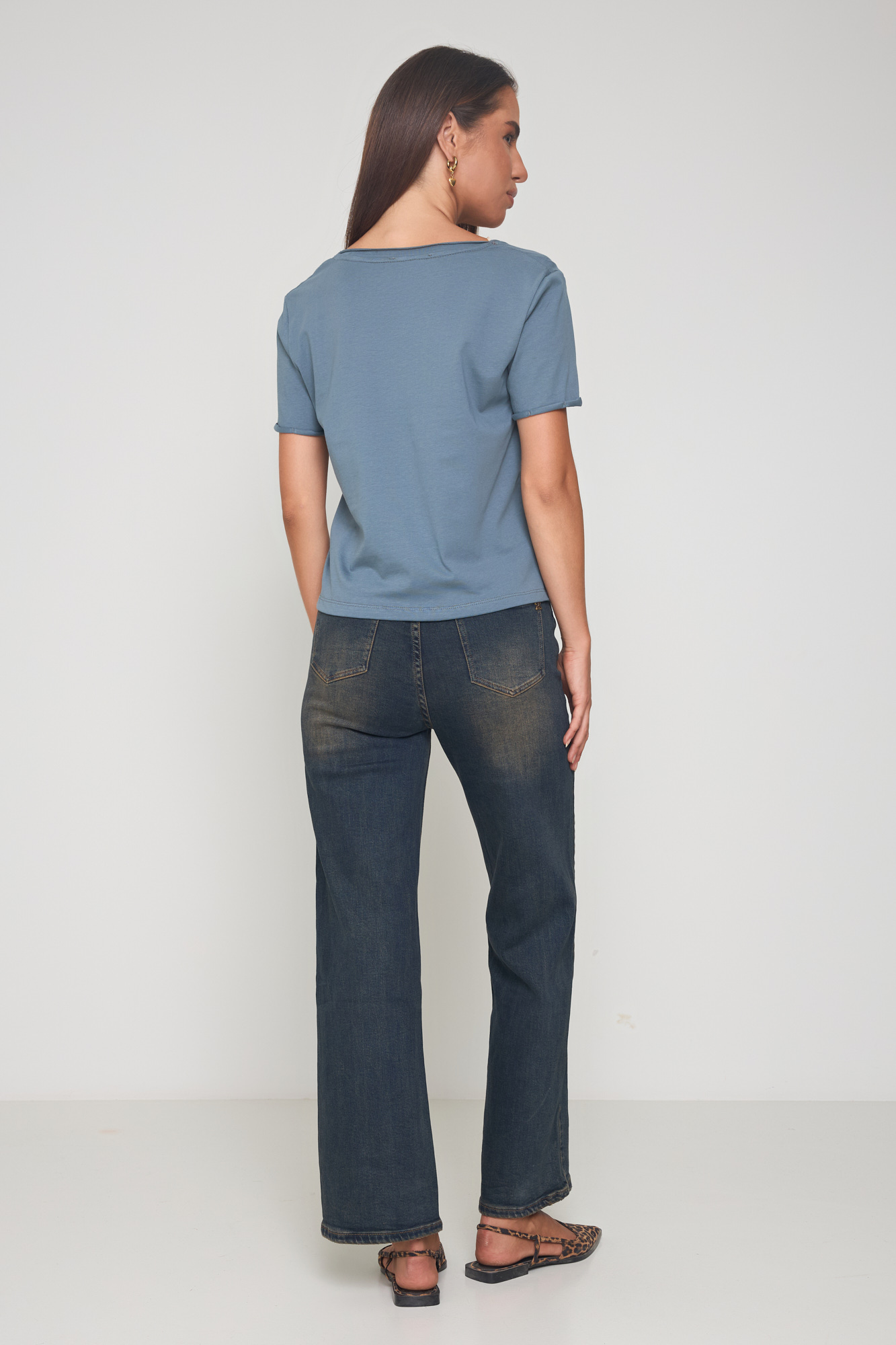 Picture of Cotton blouse with V neckline