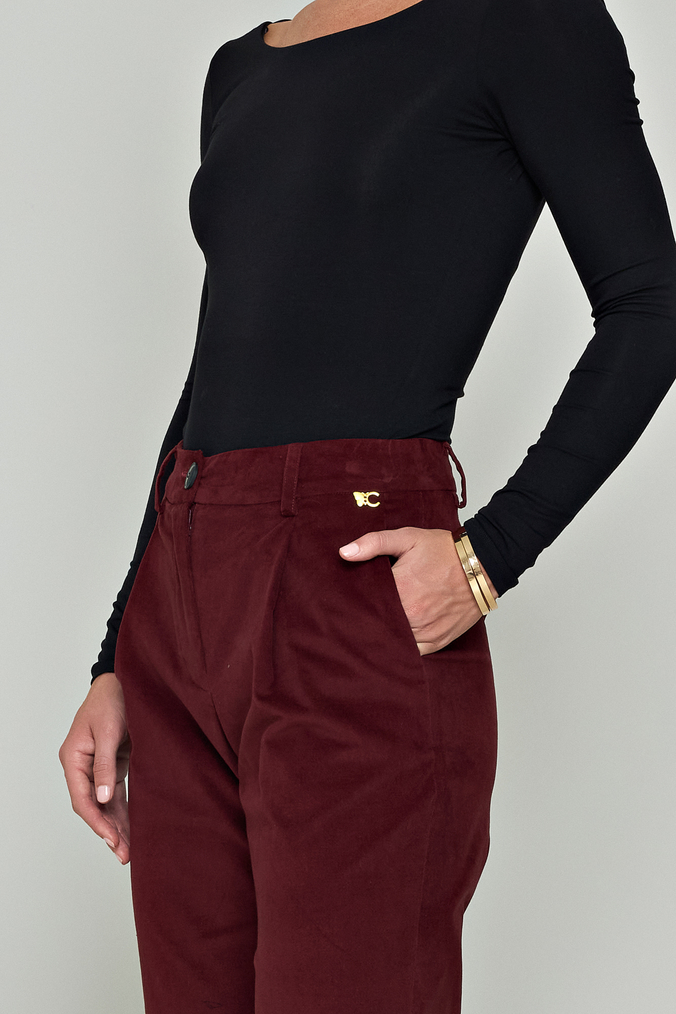 Picture of High-waist velvet pants