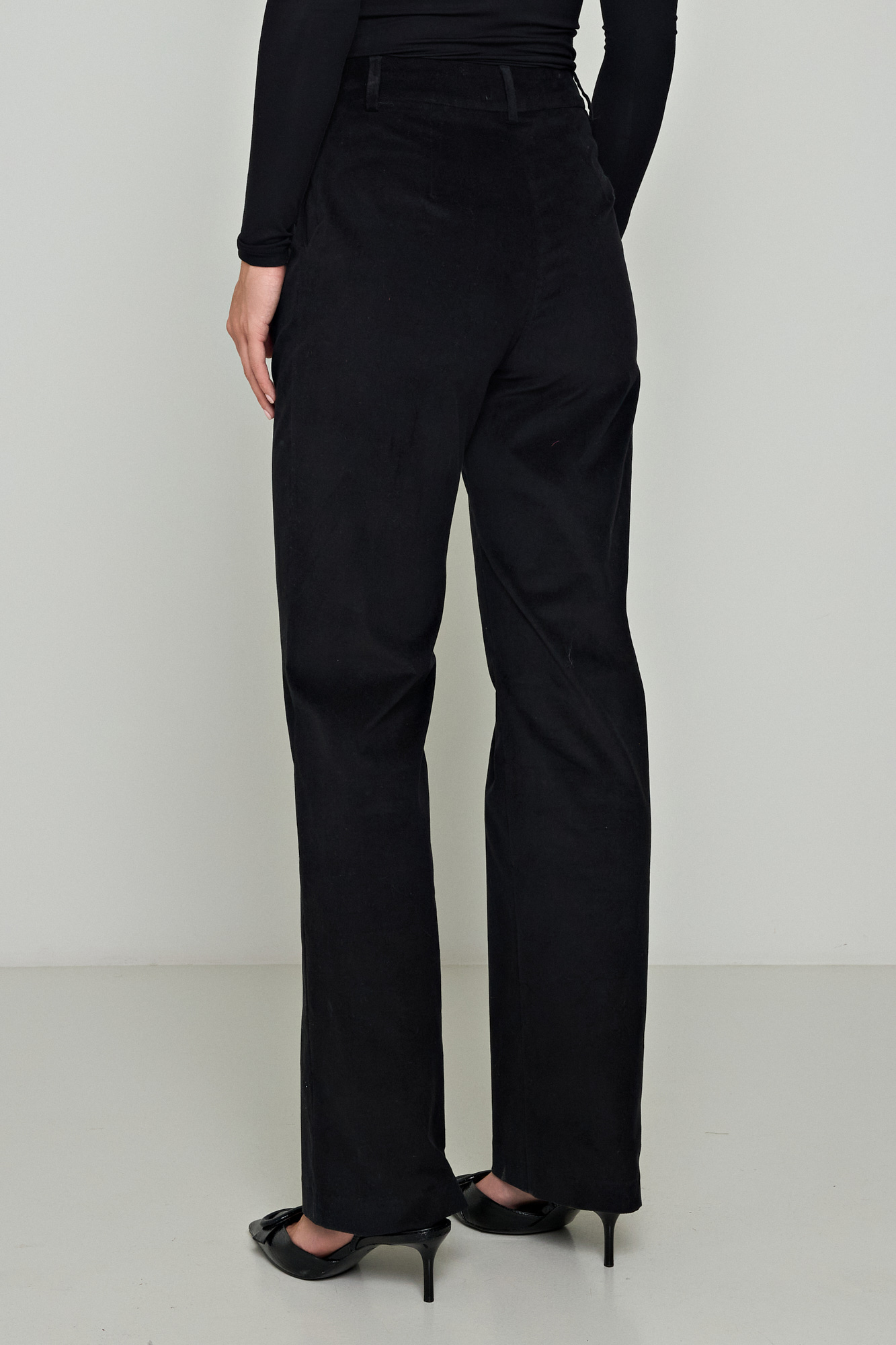 Picture of High-waist velvet pants