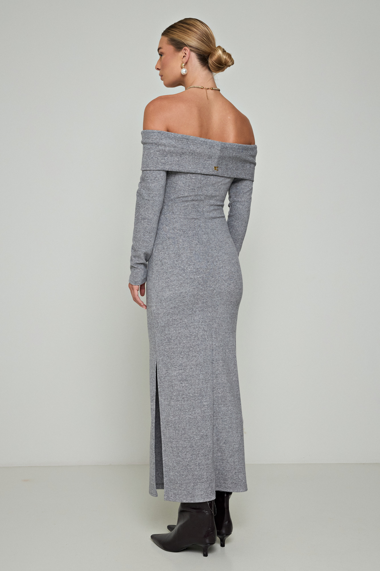 Εικόνα της Φόρεμα πλεκτό Off-Shoulder