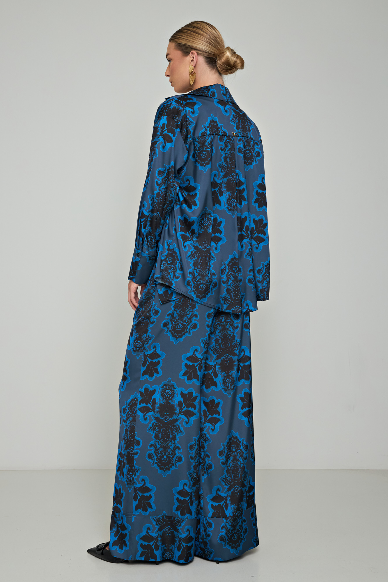 Picture of Wide leg printed trousers
