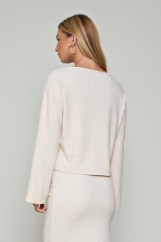 Picture of Pullover top with wide sleeves