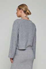 Picture of Pullover top with wide sleeves