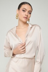 Picture of Loose basic satin shirt