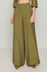 Picture of Short flared trousers with elastic