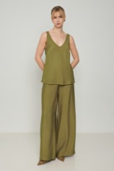 Picture of Short flared trousers with elastic