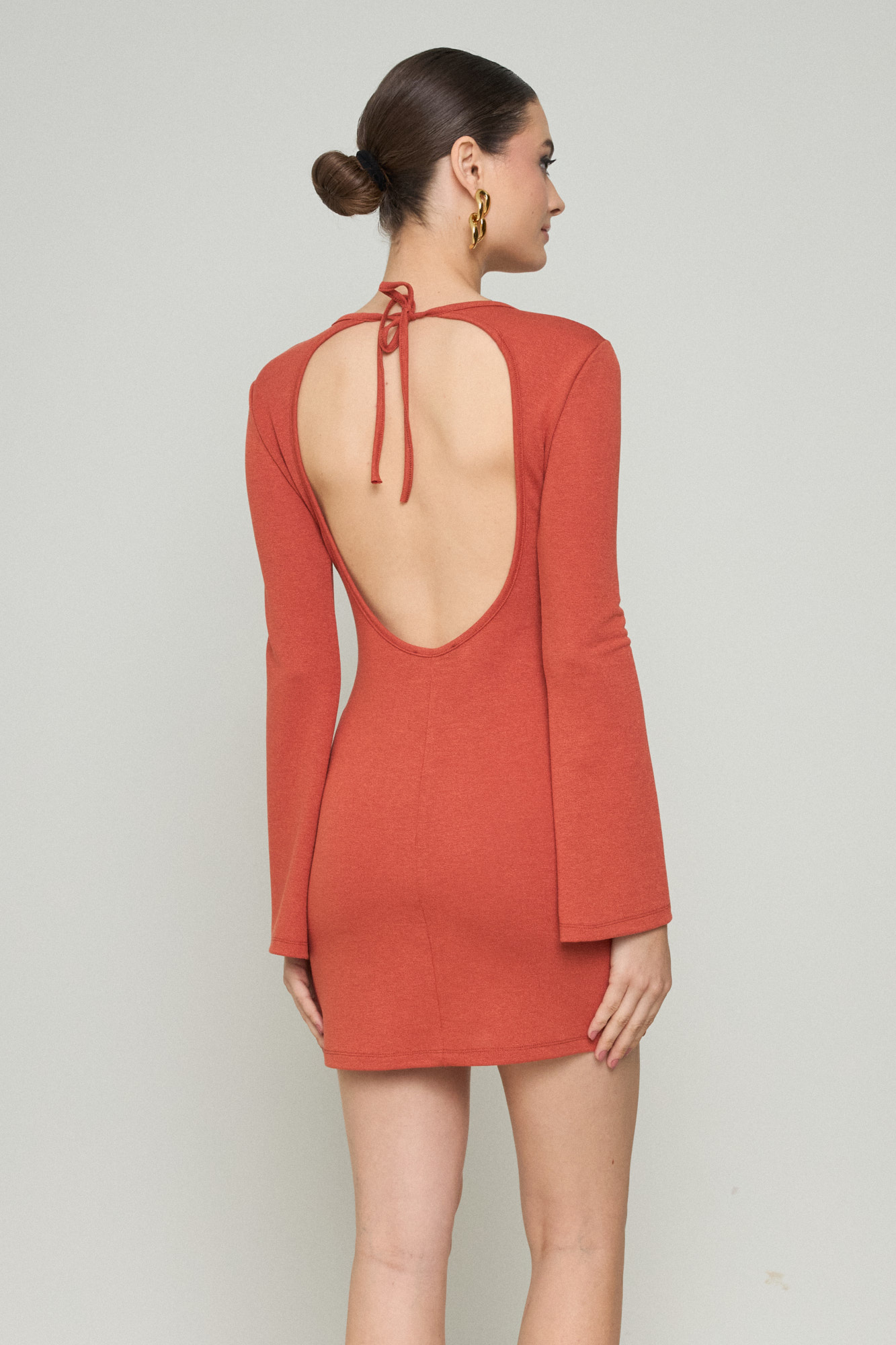 Picture of Mini backless dress with big sleeves