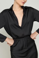 Picture of Loose basic satin shirt