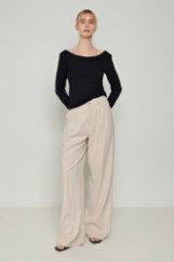 Picture of Off-Shoulder bamboo blouse