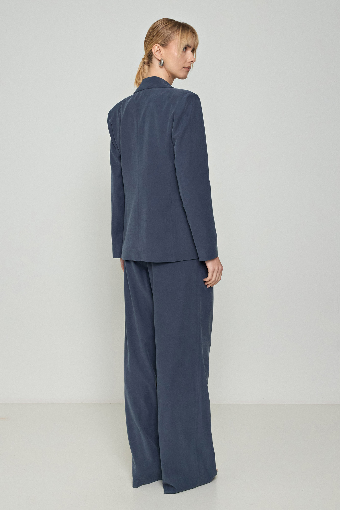 Picture of Loose-fitting fabric trousers