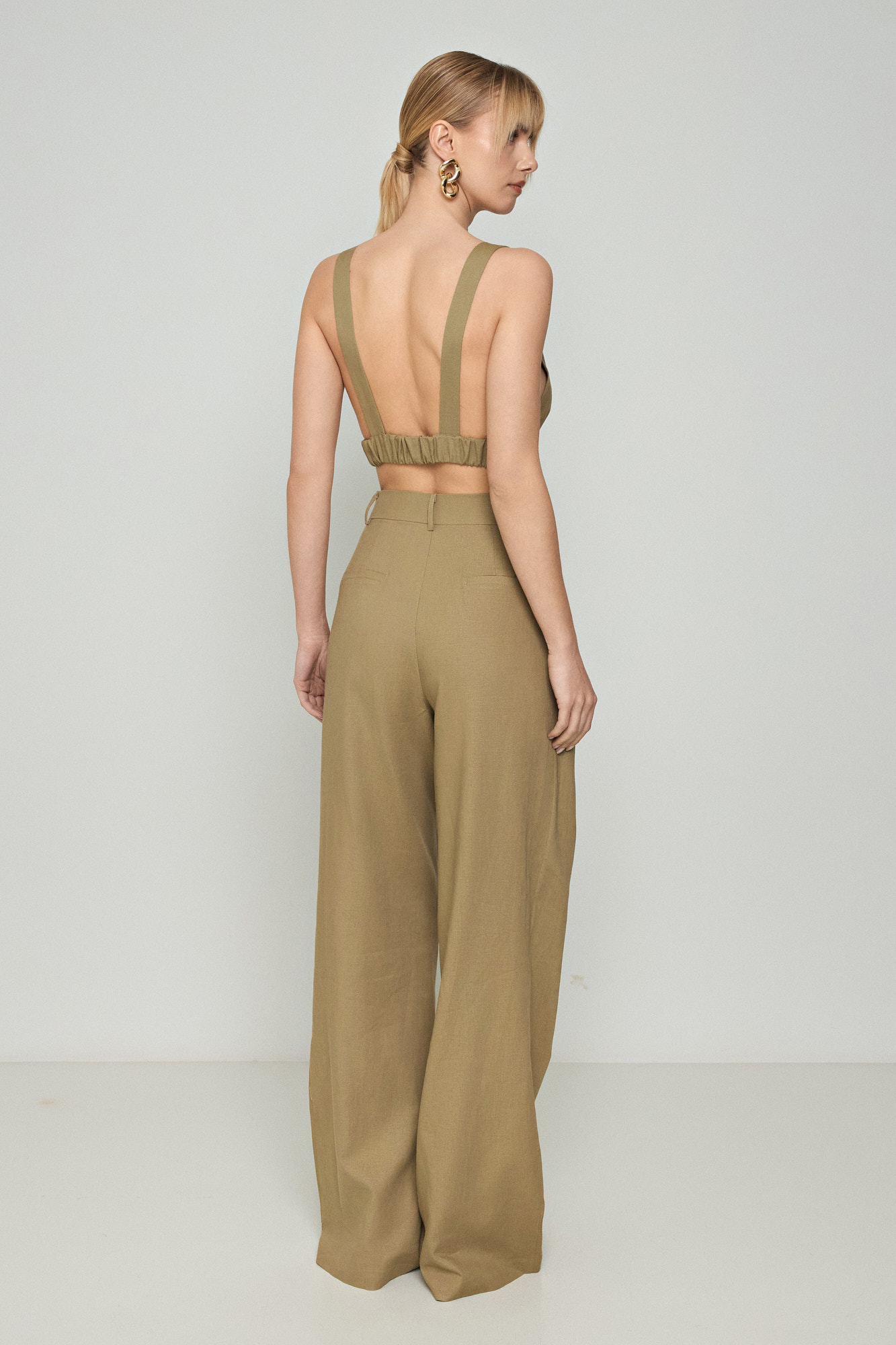 Picture of Linen trousers in a relaxed line