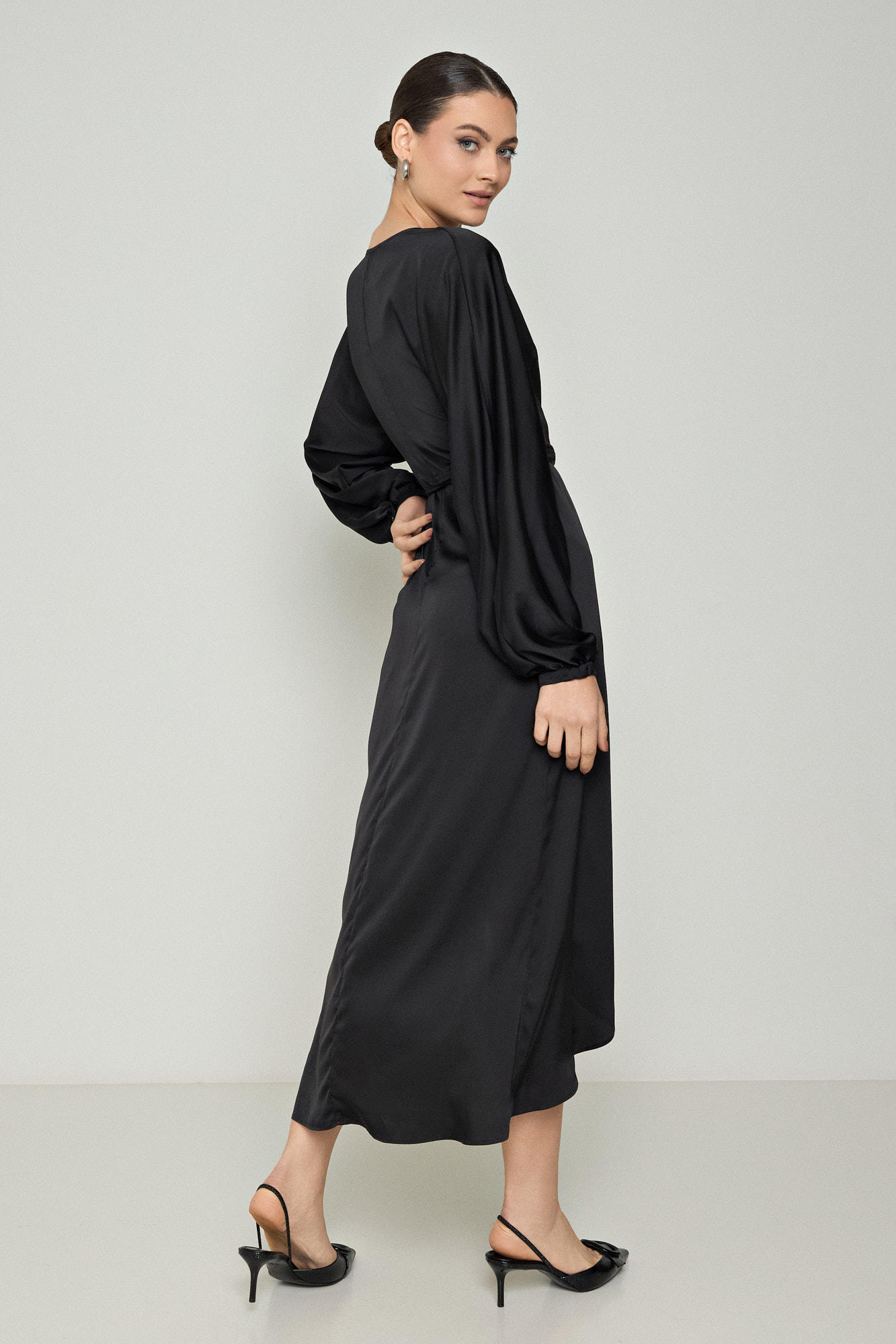 Picture of Printed wrap satin dress