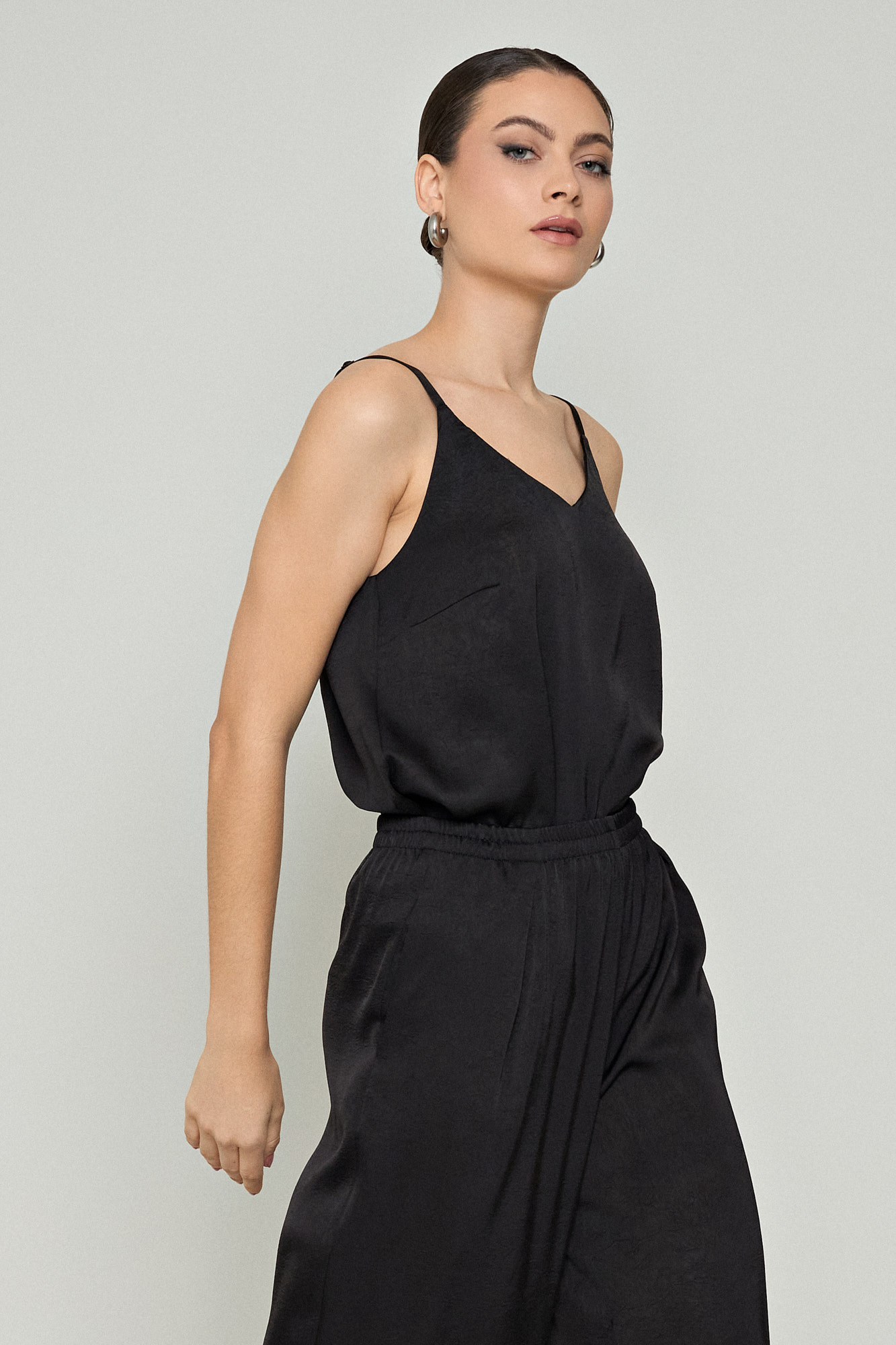 Picture of Sleeveless satin blouse