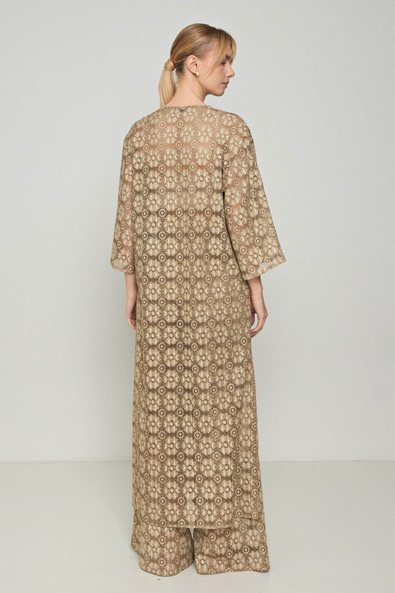 Picture of See-through lace maxi kimono