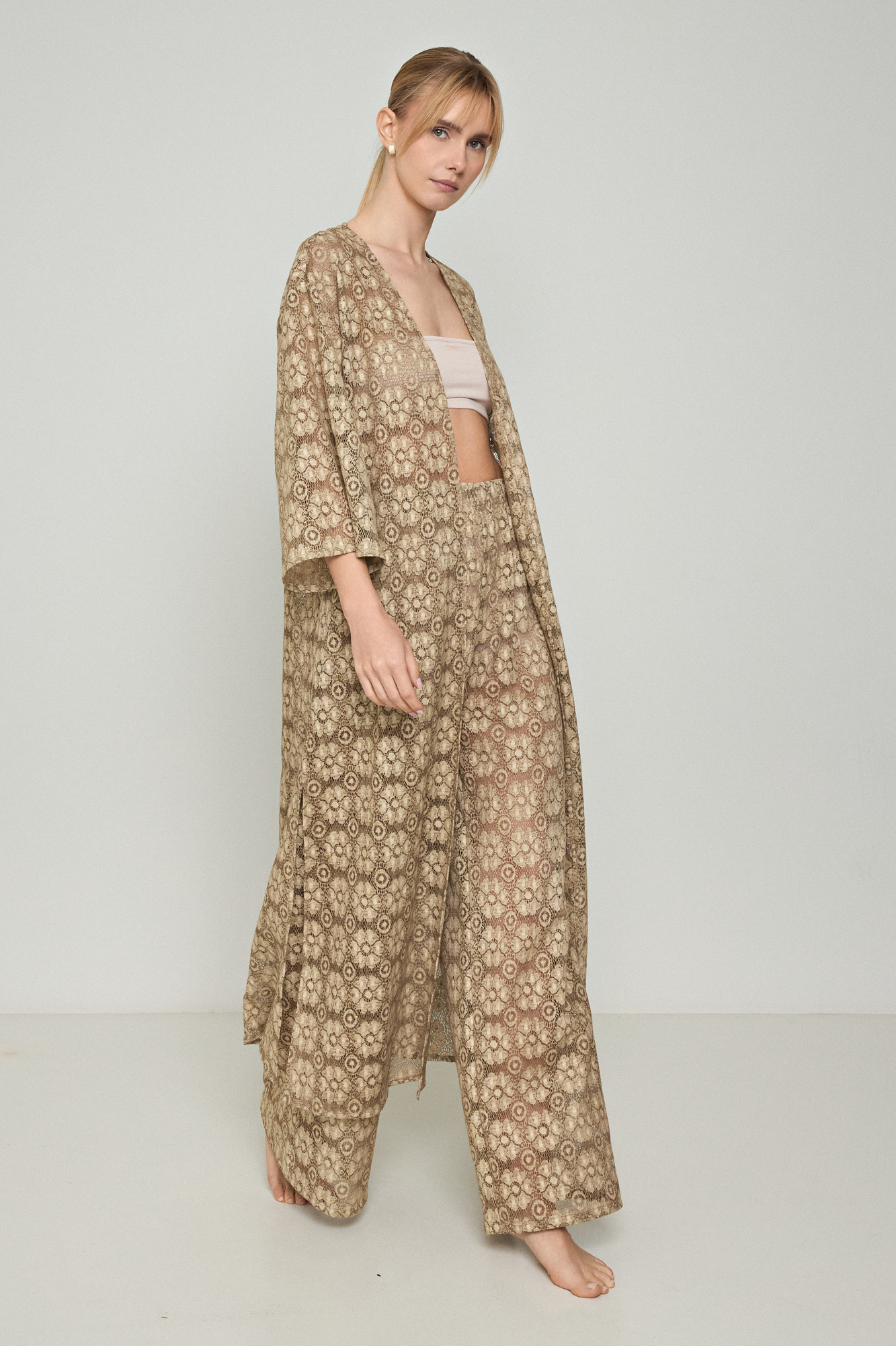 Picture of See-through lace maxi kimono