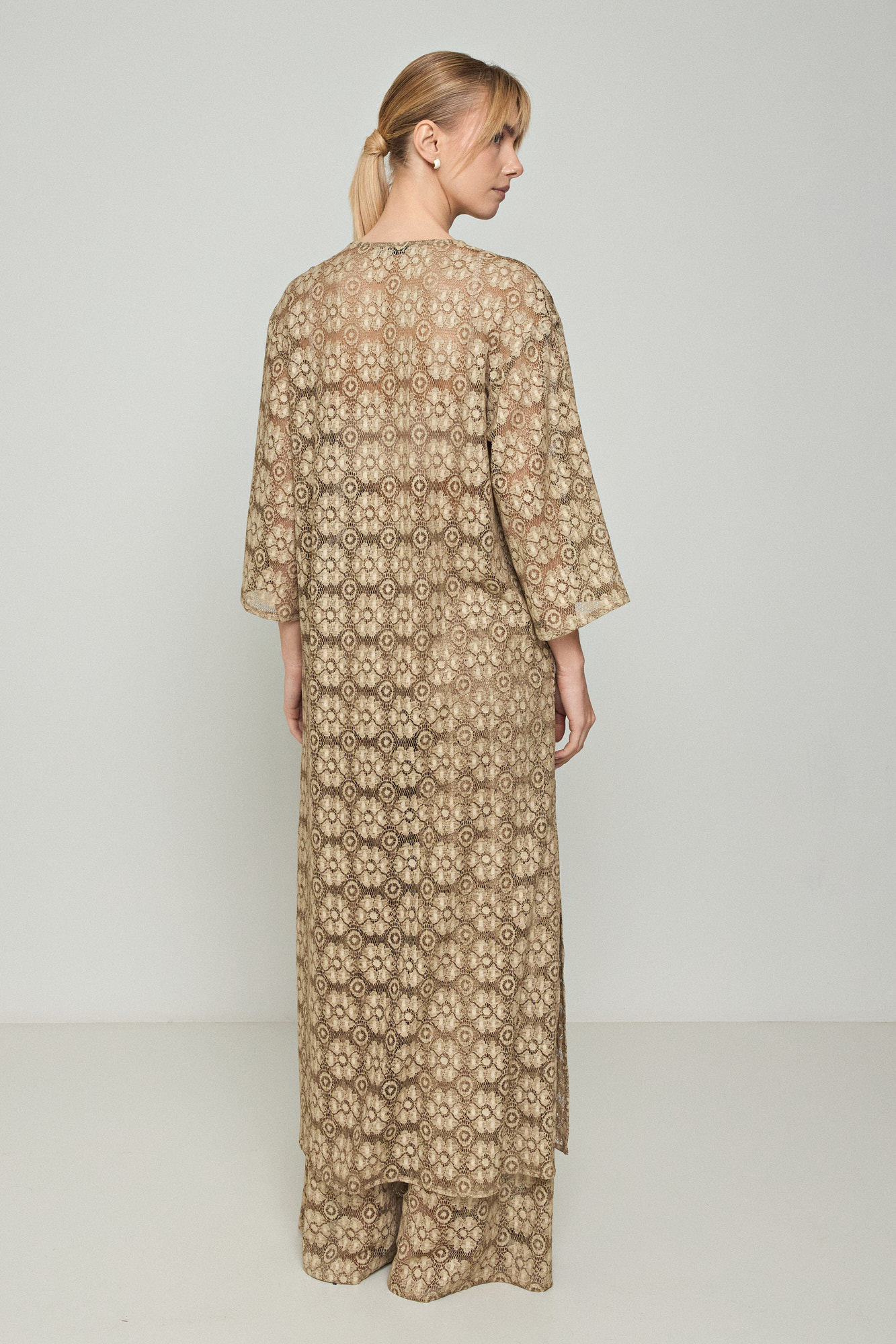 Picture of See-through lace maxi kimono
