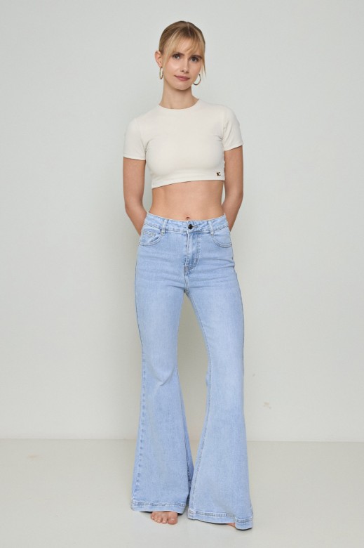 Picture of High-waisted bell-bottom jeans