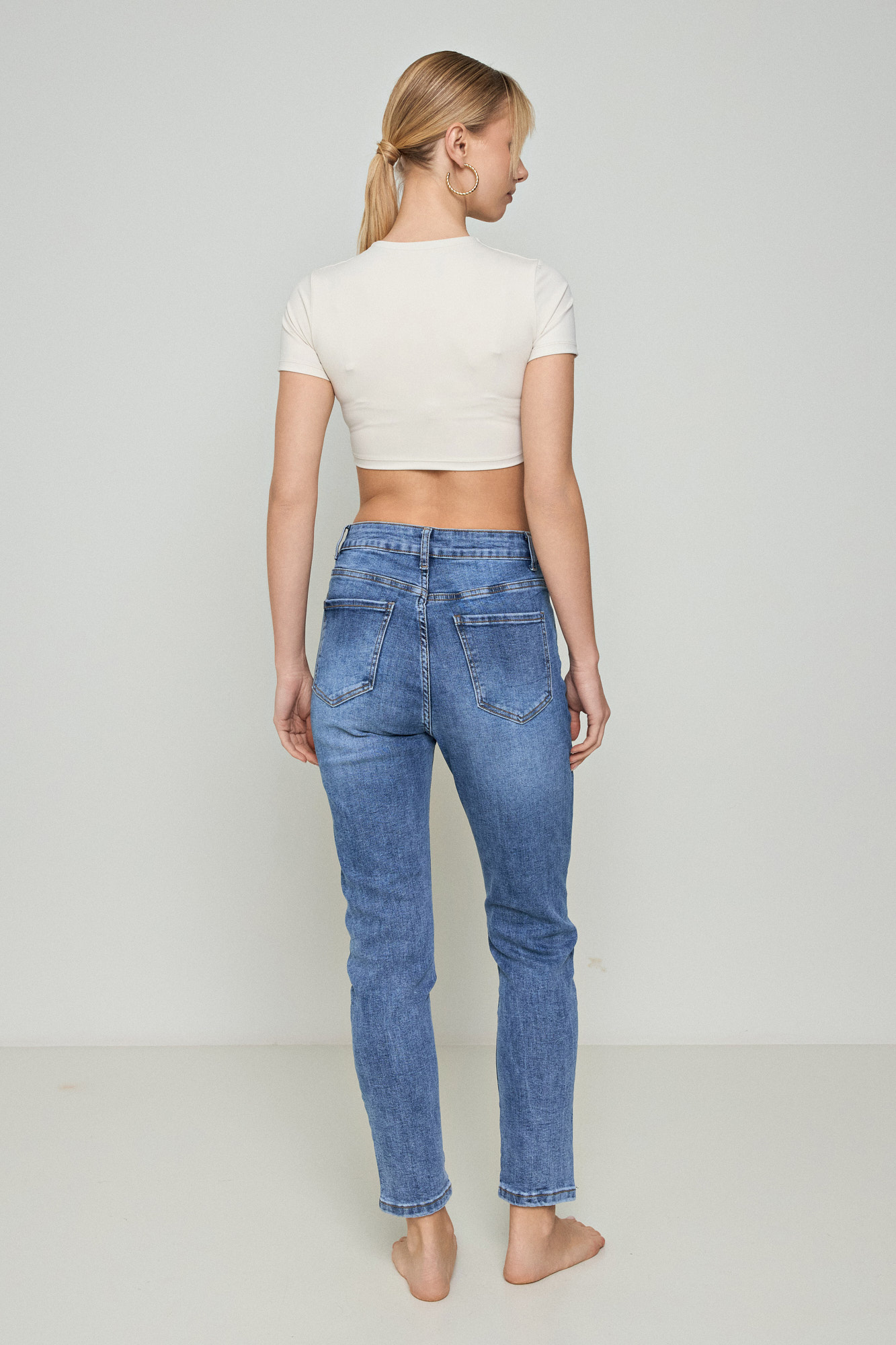 Picture of High-waisted mom fit  jeans