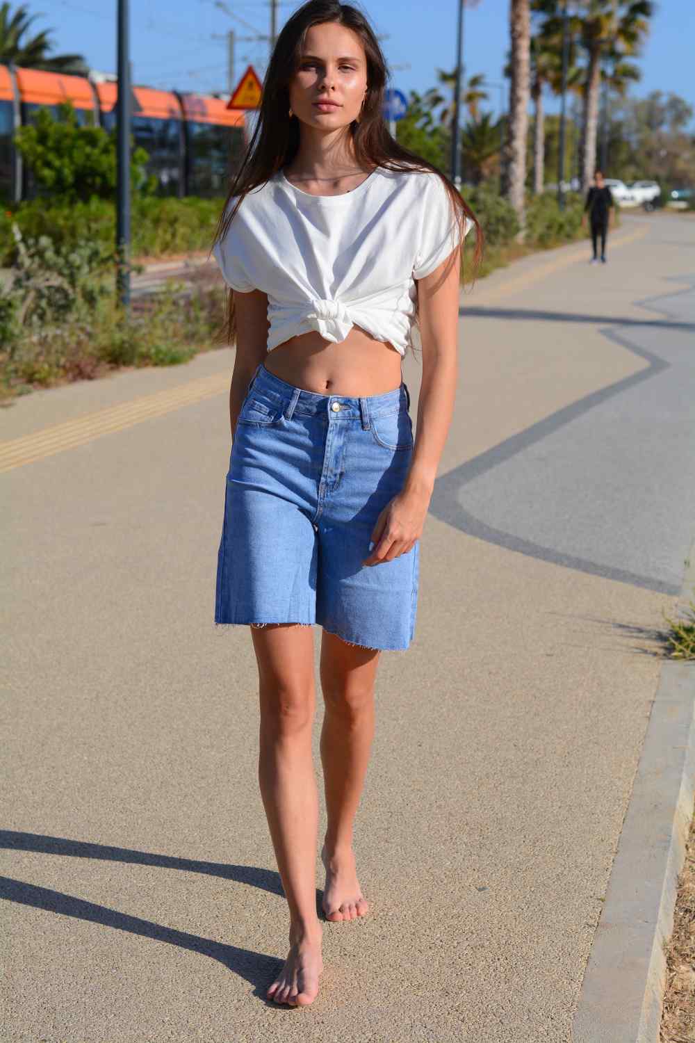 Εικόνα της Τζιν σορτς skinny cut out