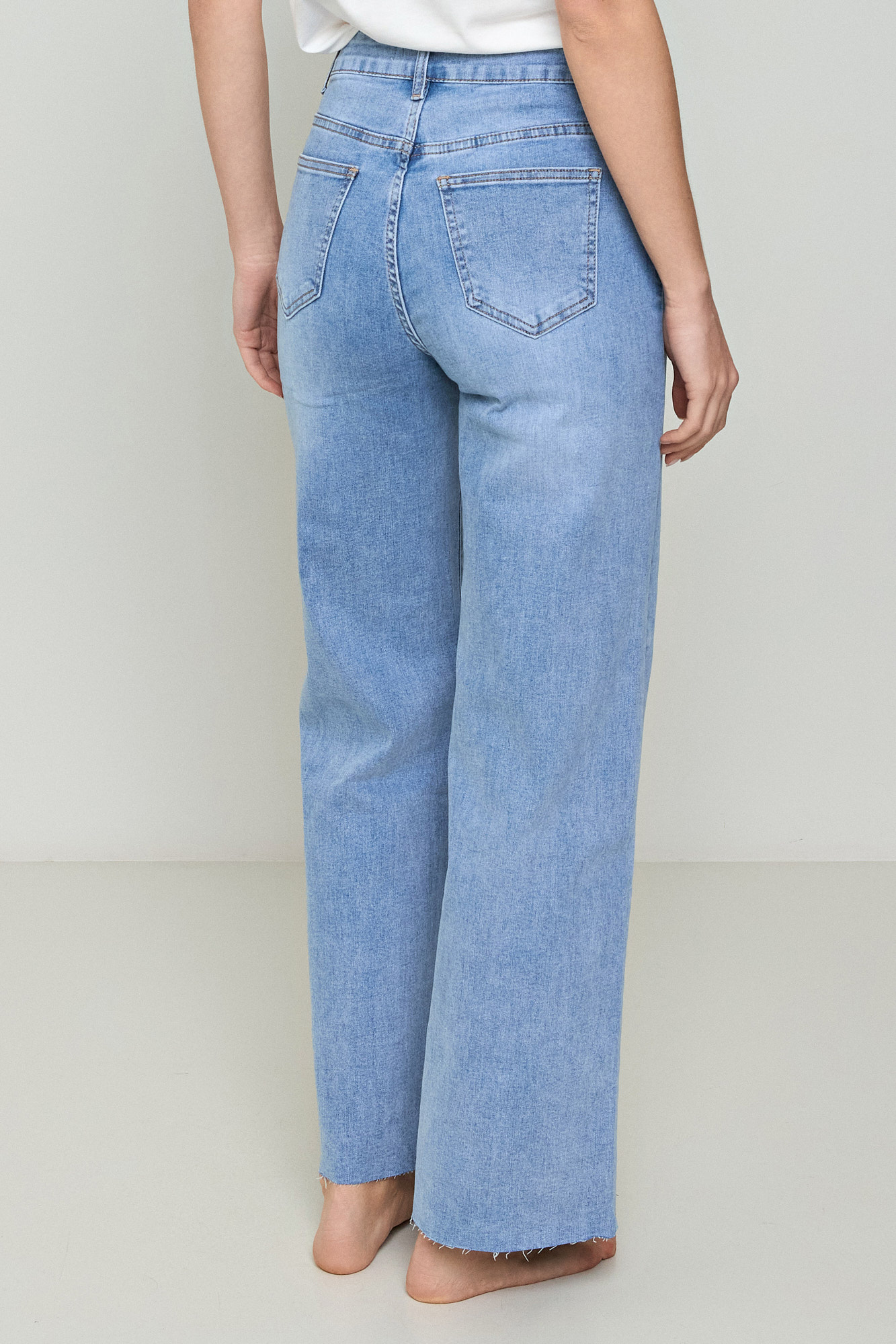 Εικόνα της Τζιν wide leg με κόψιμο κάτω