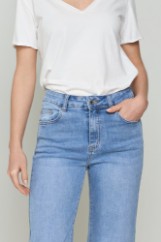 Εικόνα της Τζιν wide leg με κόψιμο κάτω