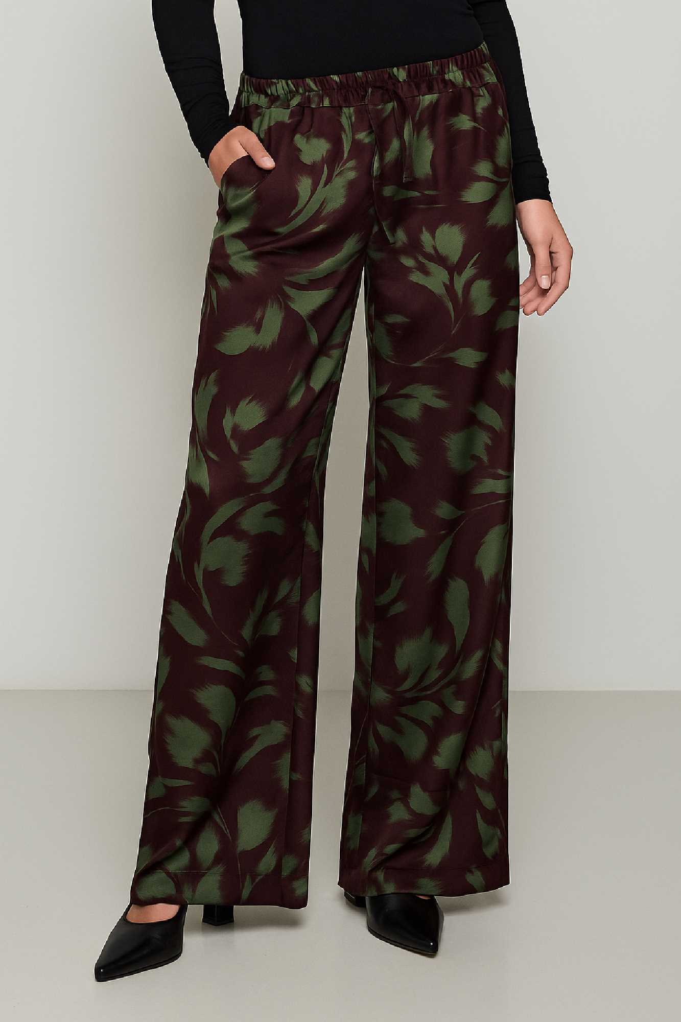 Picture of High-waisted, wide-leg printed satin pants