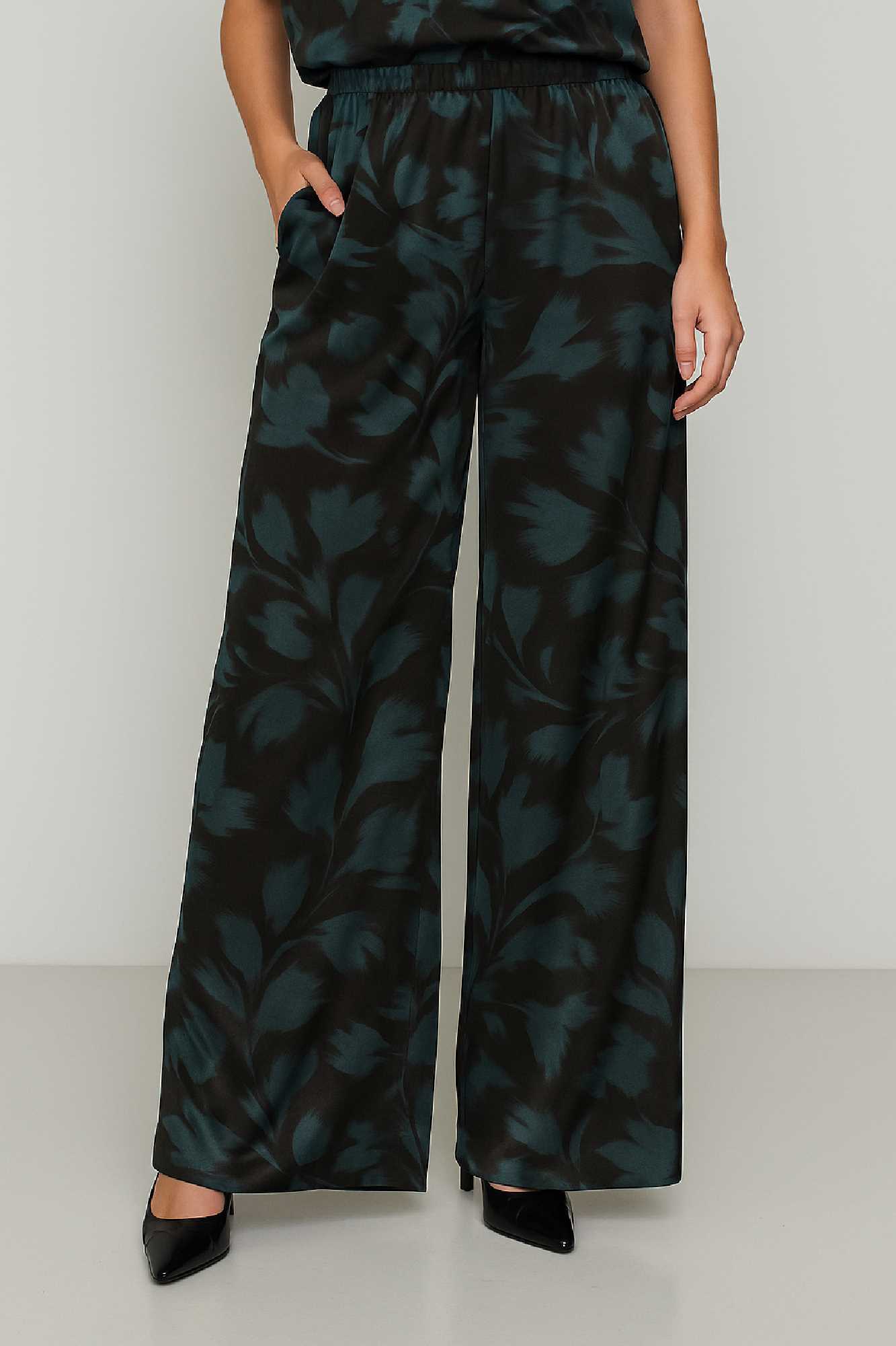 Picture of High-waisted, wide-leg printed satin pants