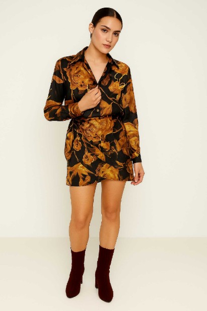 Picture of Silky touch loose shirt with semi-transparency