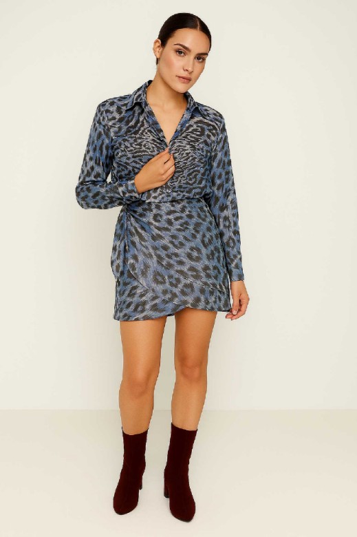 Picture of Silky touch loose shirt with semi-transparency