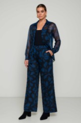 Picture of Silky touch loose shirt with semi-transparency