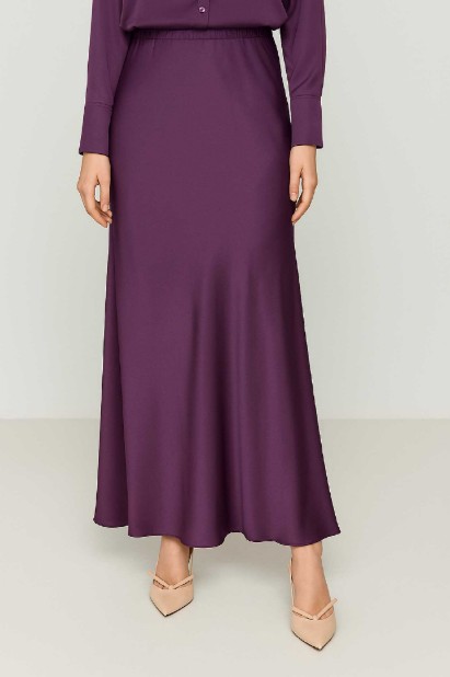 Picture of Satin maxi skirt with a slight sheen