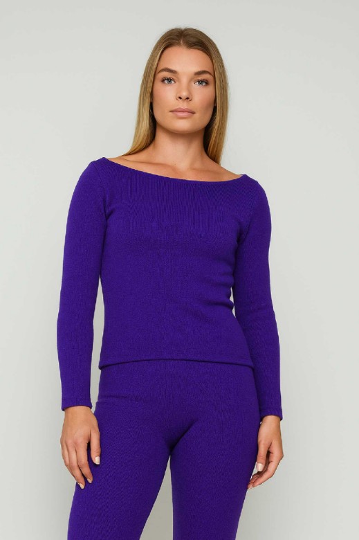 Picture of Essentians off-shoulder knitted top