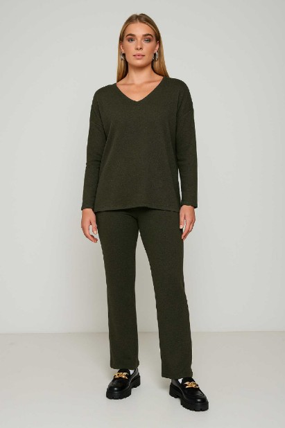 Picture of Essentialians slim knit pants