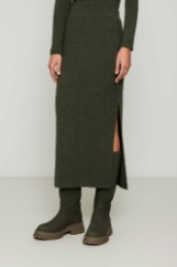 Picture of Essentians knitted skirt with slit
