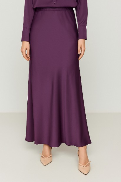 Picture of Satin maxi skirt with a slight sheen