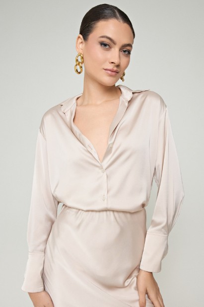 Picture of Satin shirt with elegant neckline