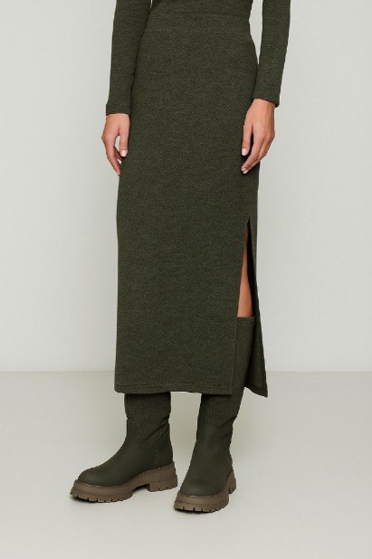 Picture of Essentians knitted skirt with slit