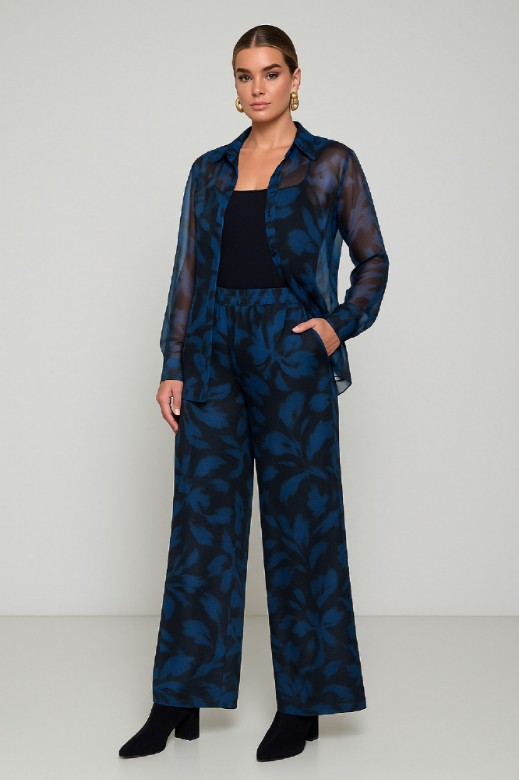 Picture of Silky touch loose shirt with semi-transparency