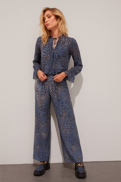 Picture of High-waisted, wide-leg printed satin pants