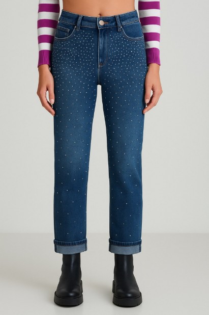 Picture of Jeans with rhinestones for a shiny look